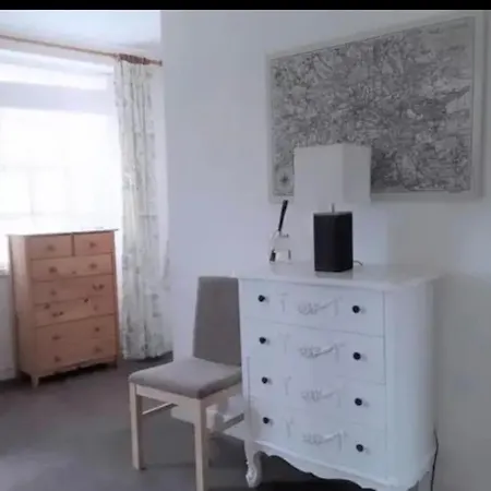 District 2bed * Workington